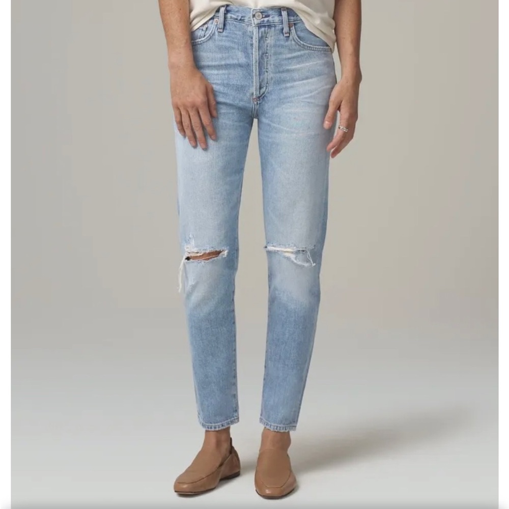 Citizens Of Humanity Liya Classic Fit Crop Light Wash High Rise Distressed Jeans